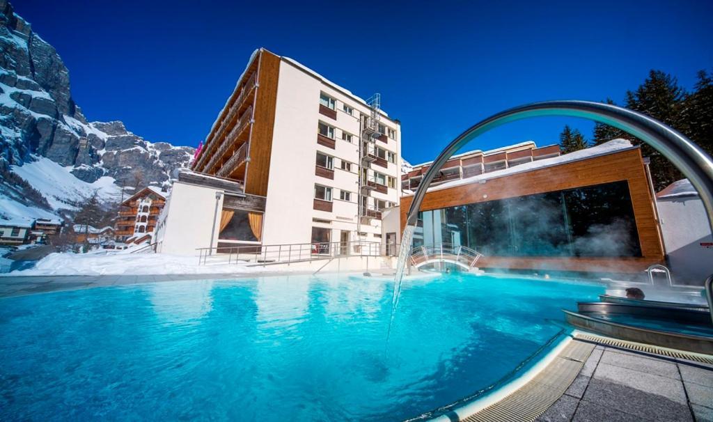 Le Bristol Hotel 4*